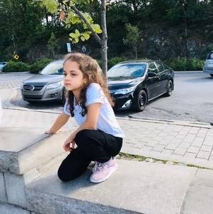 Meet your Posher, Ayesha